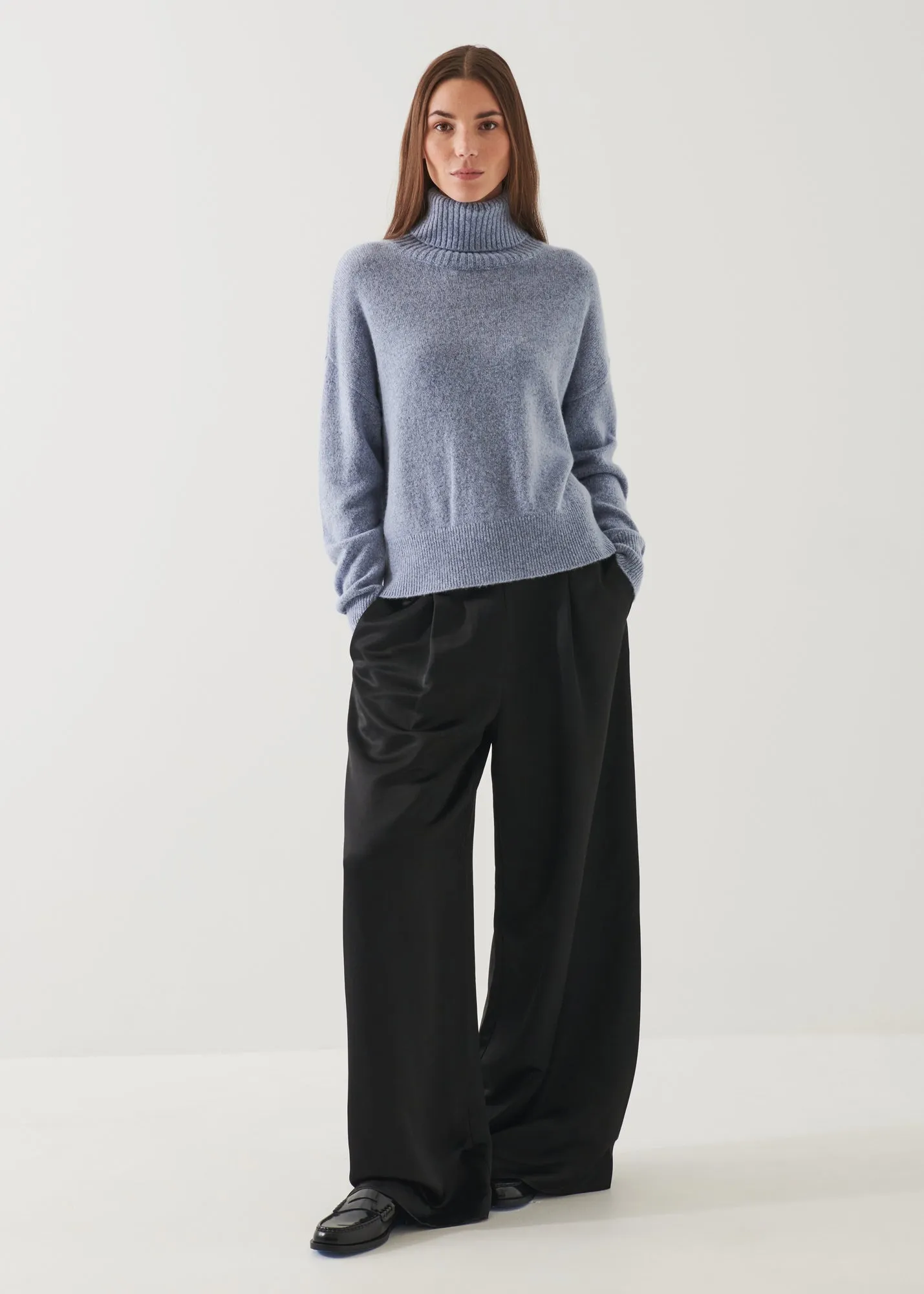 CASHMERE BLEND TURTLENECK