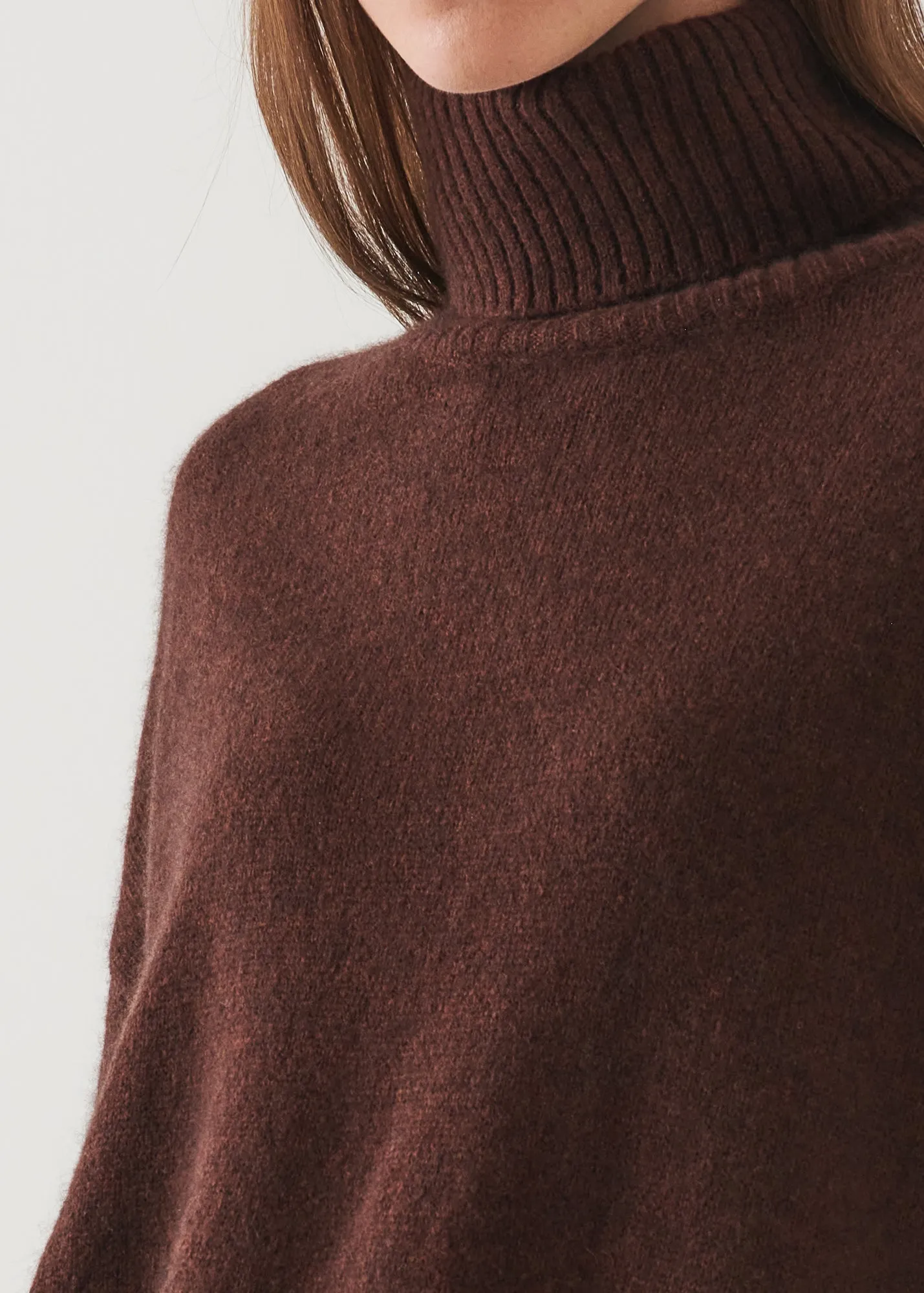 CASHMERE BLEND TURTLENECK