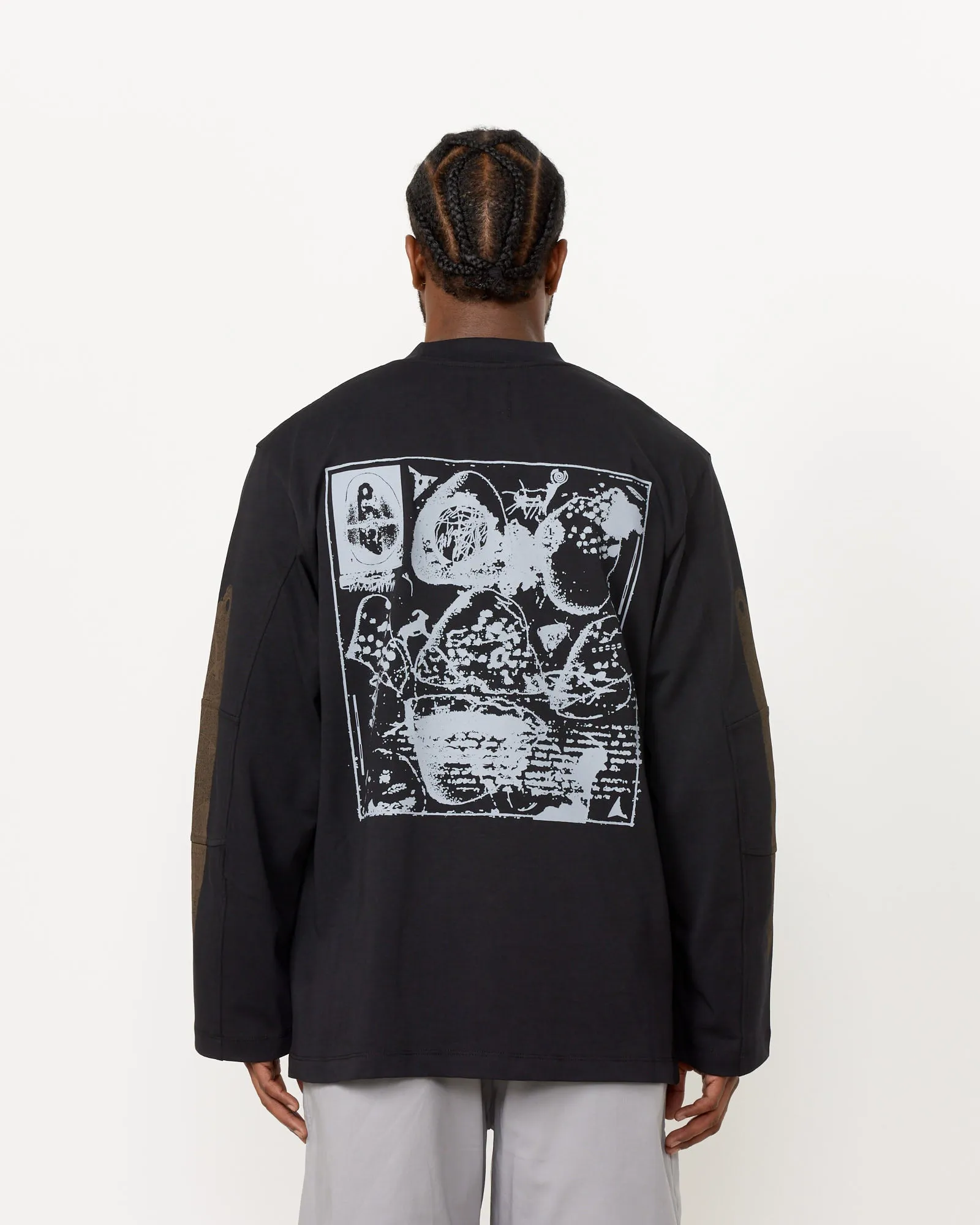 Graphic Sweatshirt in Black