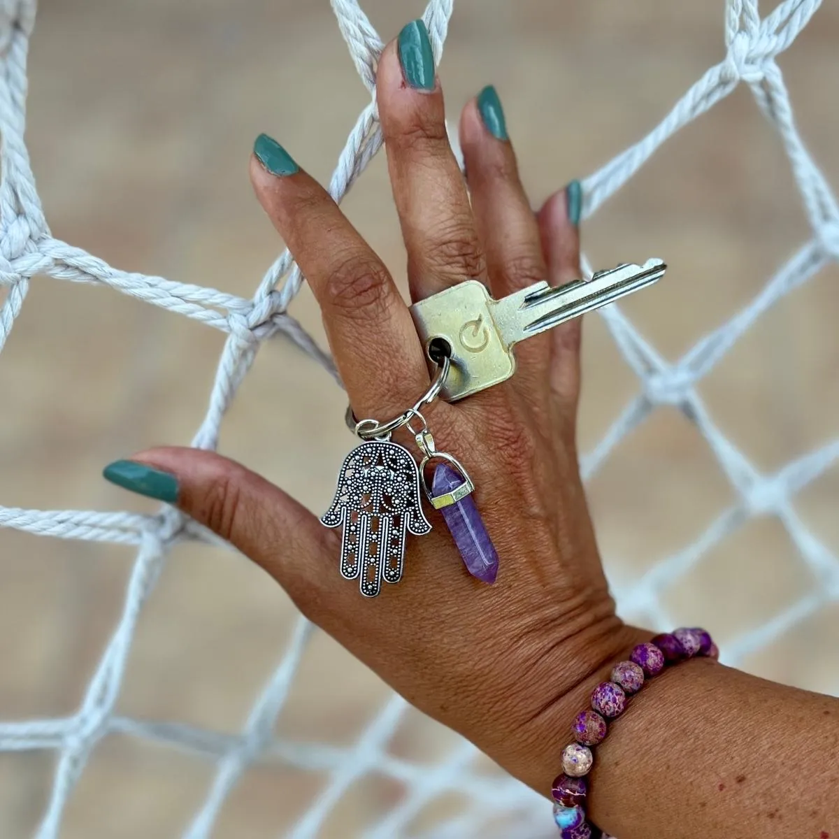 Hamsa - Shielding Hand Keychain with Amethyst