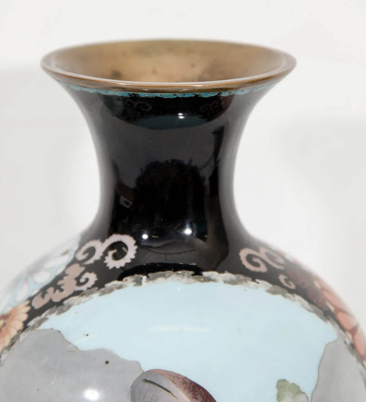 Japanese Meiji Period Cloisonne Vase Featuring Samurai