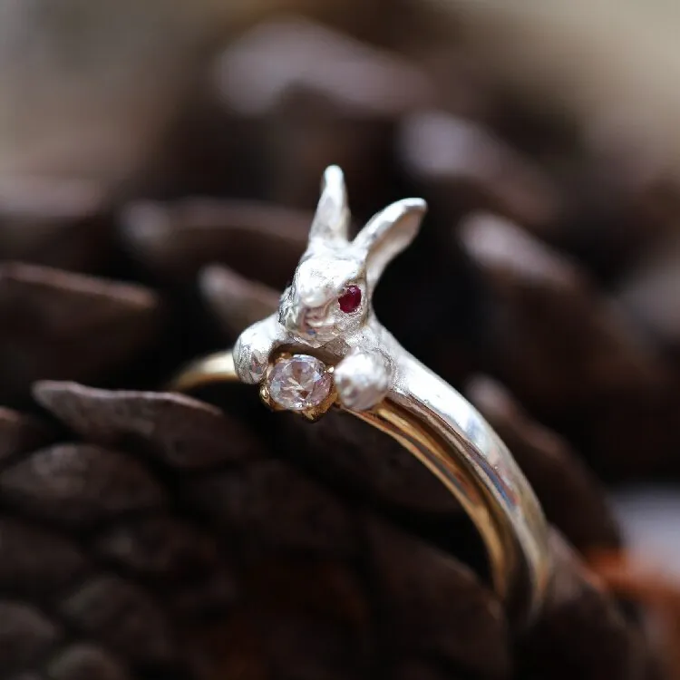 Luxurious S925 Silver Crystal Eyes Bunny Rings