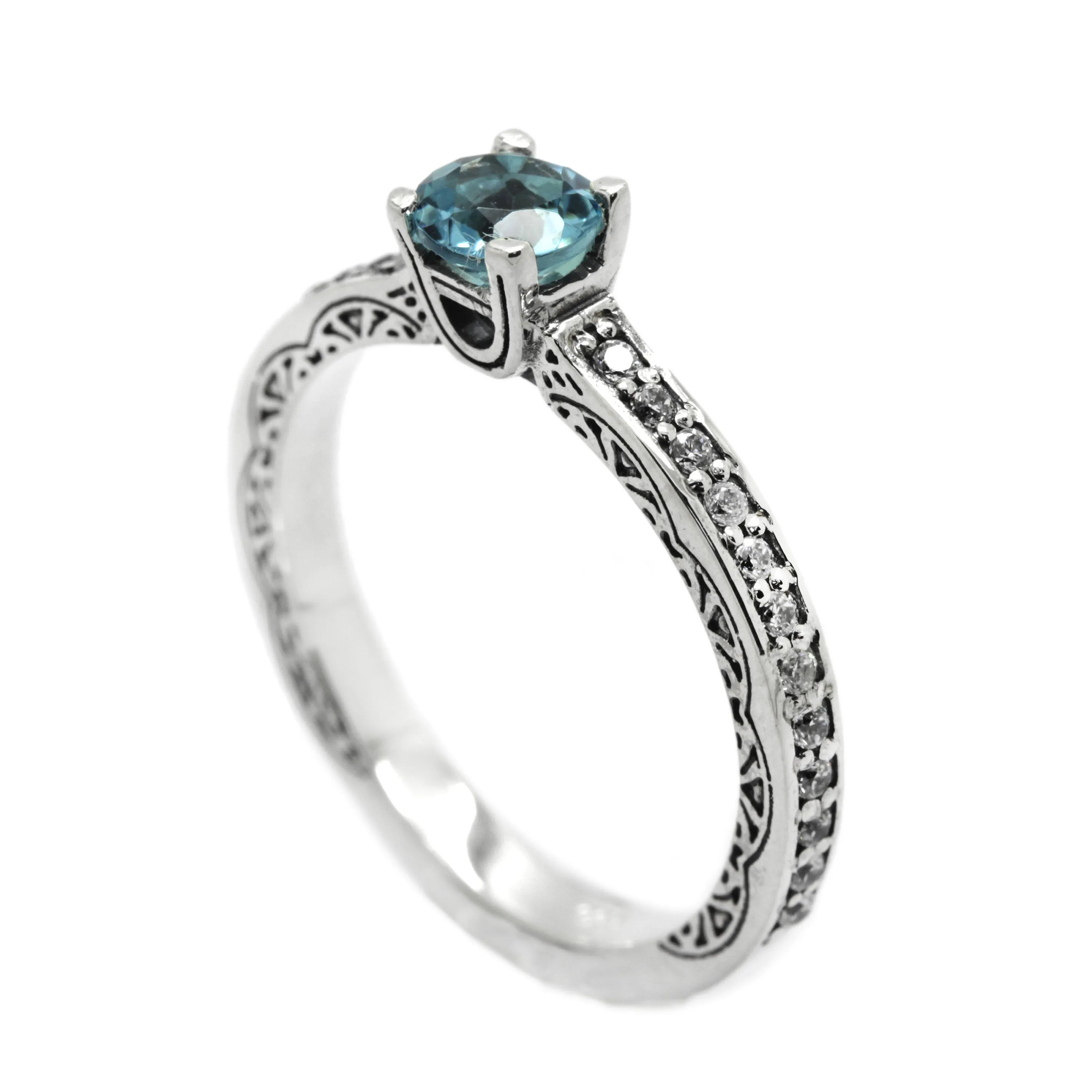 Perfect Woman Ring with Round Cut Topaz Silver 925