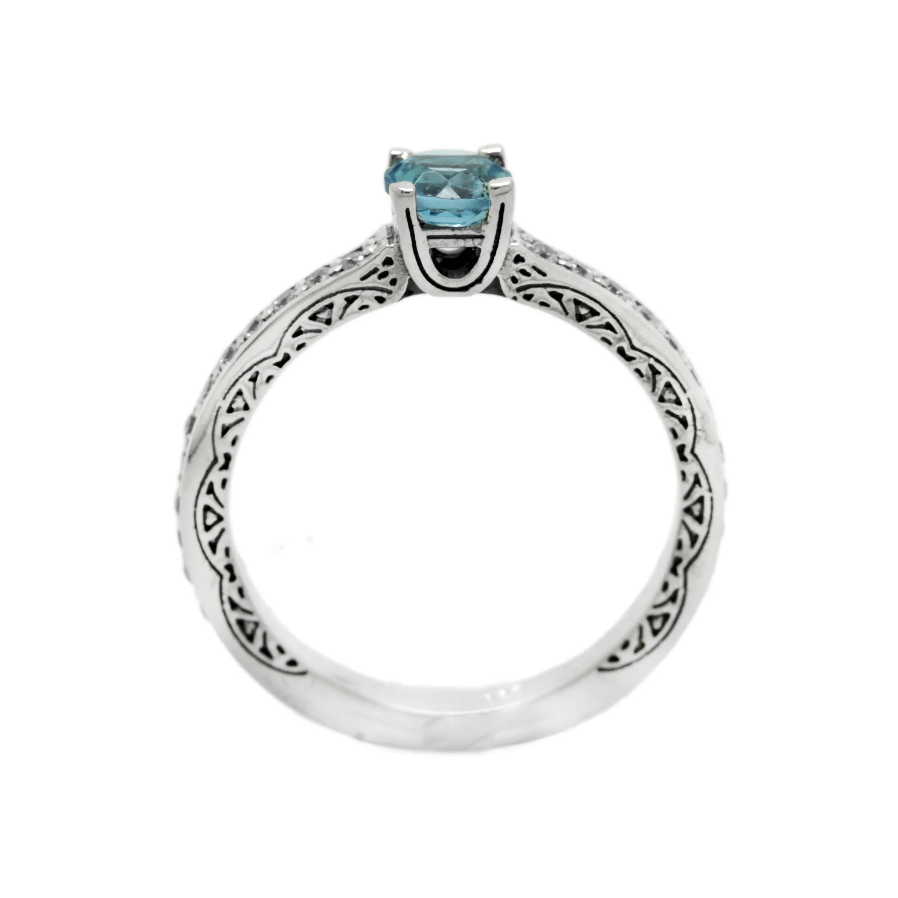 Perfect Woman Ring with Round Cut Topaz Silver 925