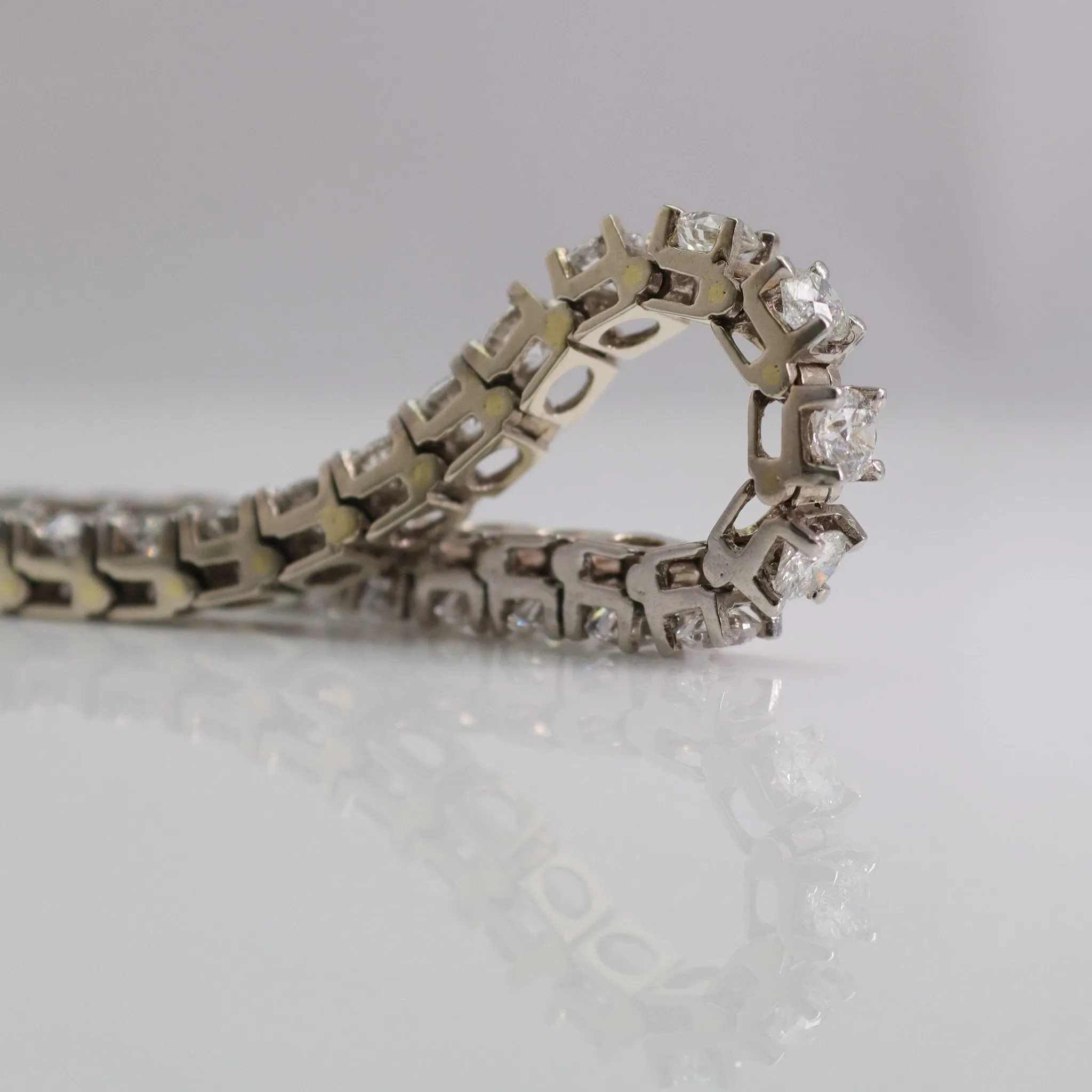 Vintage White Gold Diamond Line Bracelet - 7 carats